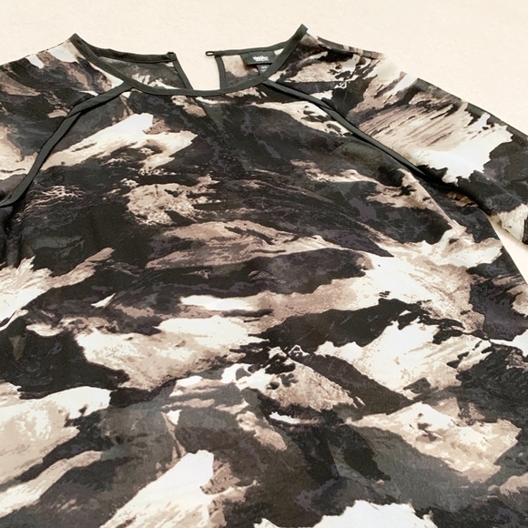 Mossimo Blouse 3/4 sleeve blouse LIKE NEW! Size XS neutral tones - Picture 3 of 5